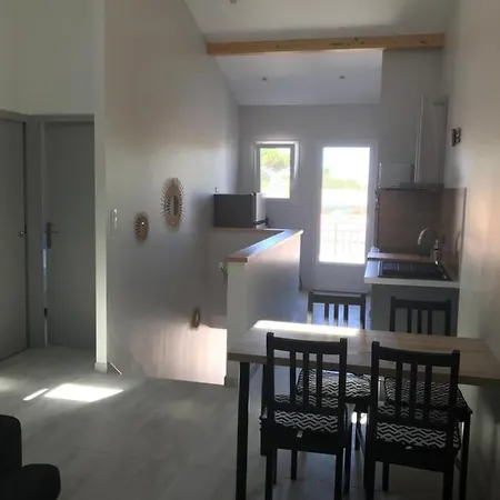 Le Chai De La Charentaise Apartment