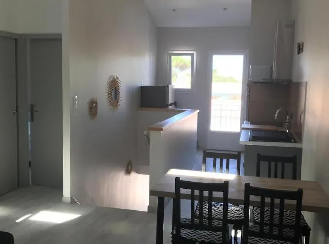 Le Chai De La Charentaise شقة